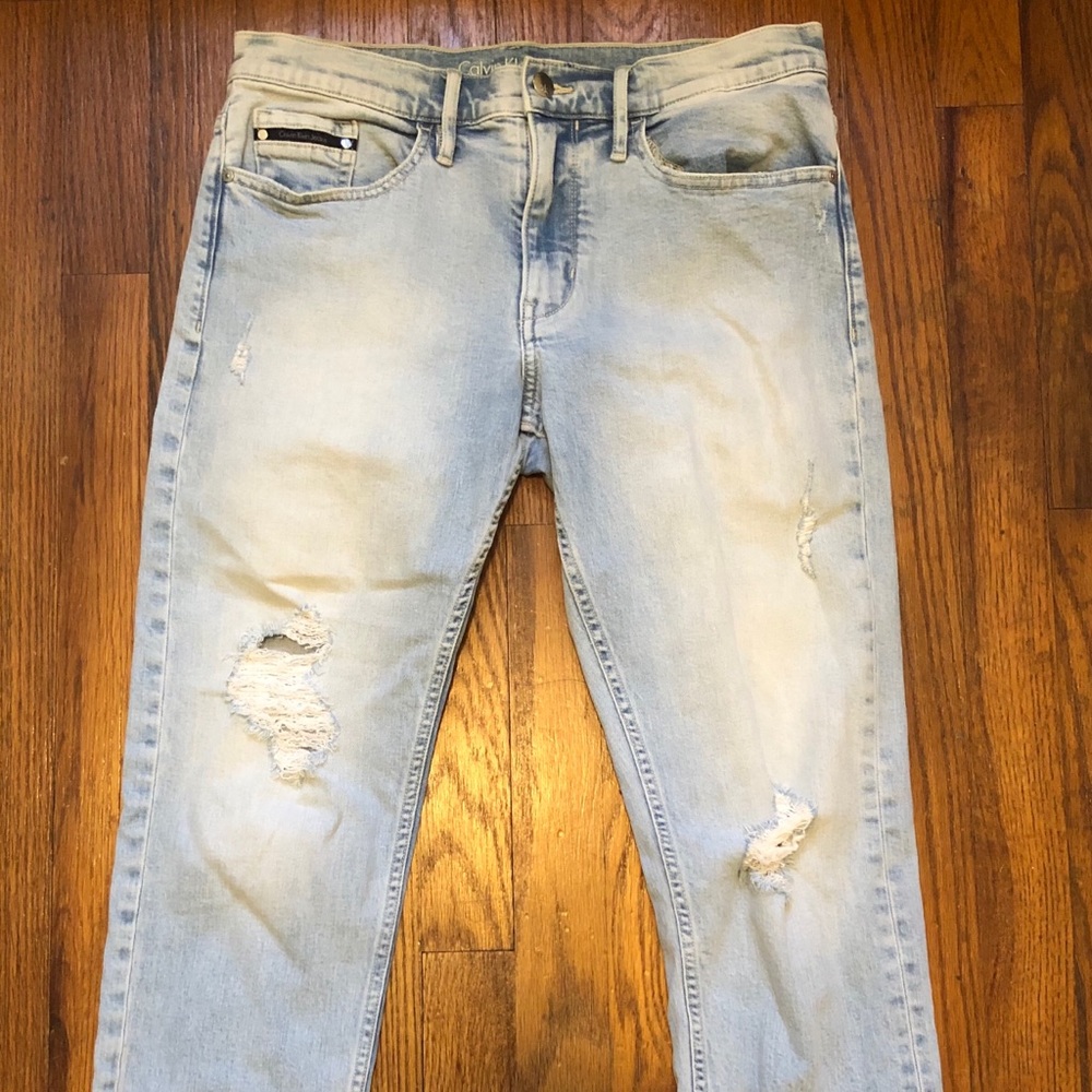 Calvin Klein Distressed Slim Boyfriend Jeans